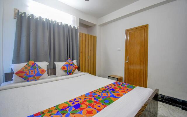 Fabexpress Amar Raj Villa