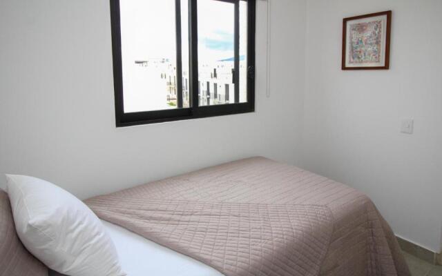 Casa en hermoso condominio La Luminaria I20