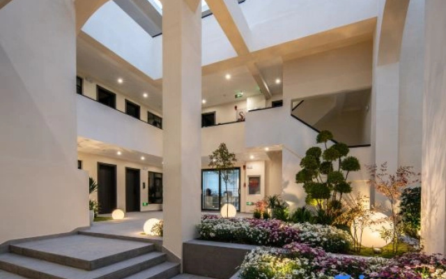 Xingman Yunli Designer Oxygen Homestay (Dukezong Ancient City Branch)