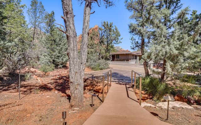 Mountain-view Patio: Sedona Suite Near Trails
