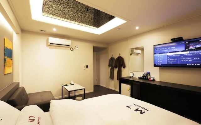 Yongin Singal M7