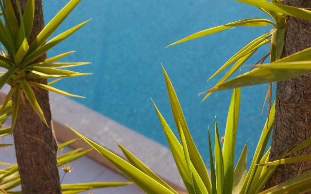 The Roc Club, A Grecotel Hotel To Live