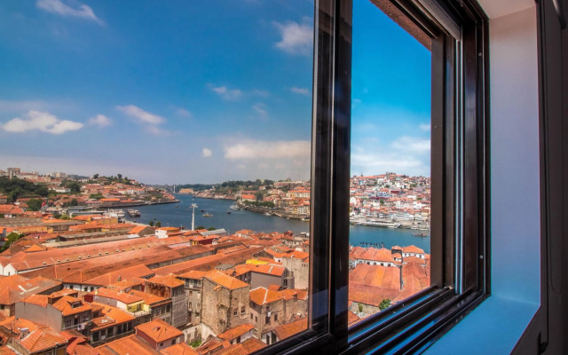 House General Torres