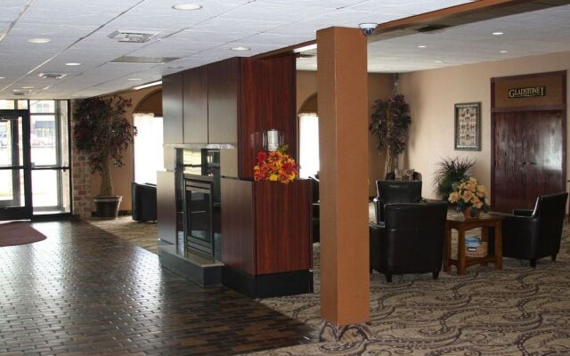 Gladstone Inn & Suites