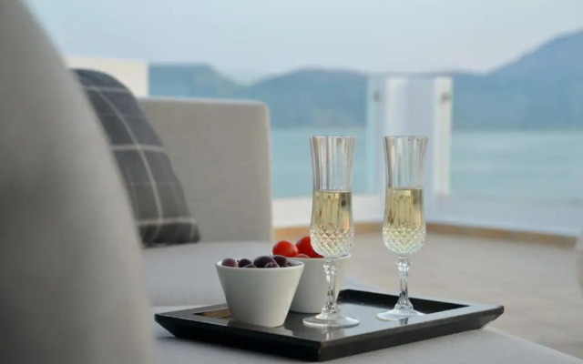 Ostria Hotel