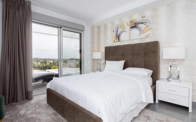 New Penthouse Apartment in Marbella