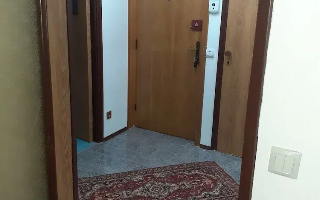 2-bedroom Apartment in Bucharest Near Town Center