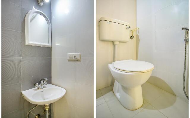 OYO 43050 Hotel Royal Residency