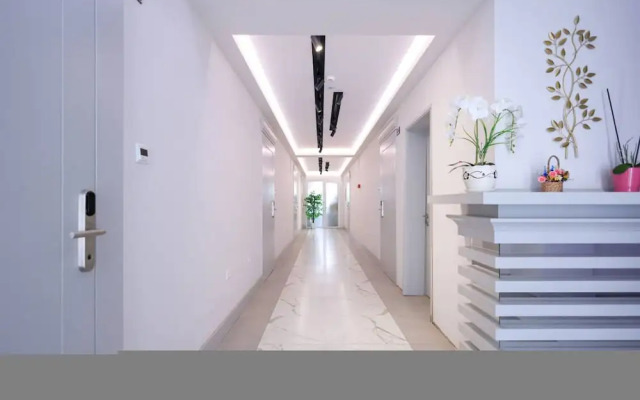 Grandstay Beach Room 01