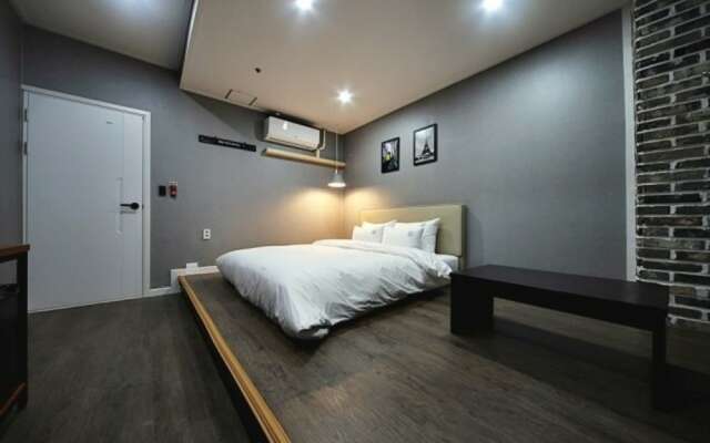The Way Hotel