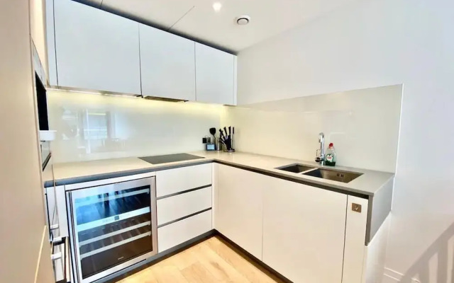 Stylish 2 Bed Flats Near US Embassy