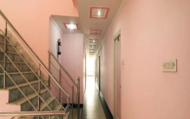OYO 10752 Hotel Sitara International
