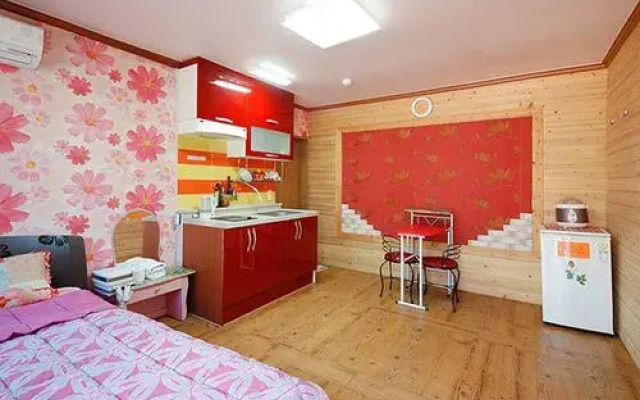 Suncheon Pool Valley Pension