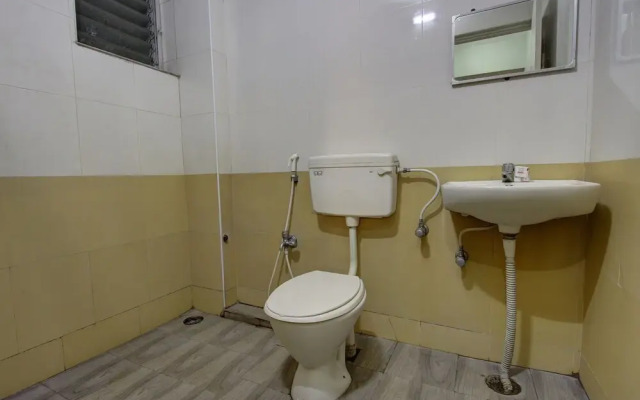 OYO 35504 Royal Park Hotal