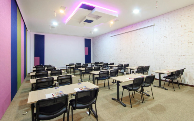 Pop Art Hotel Tocancipá y Centro de Convenciones