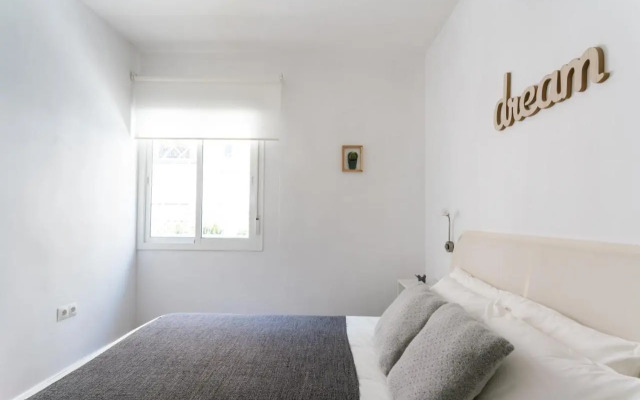 TRIANA 3 Bedrooms & 2 bath Parking Included