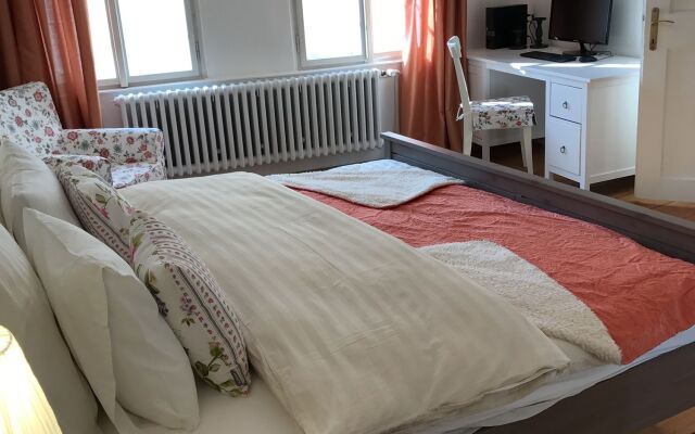 Royal View Apartments