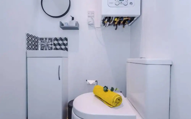 127 Minshull New Road