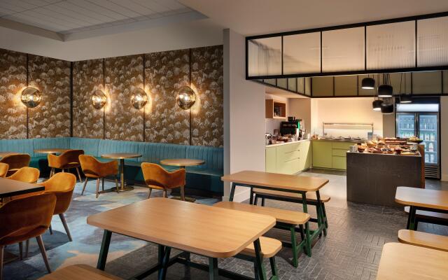 Staybridge Suites London Heathrow - Bath Road by IHG