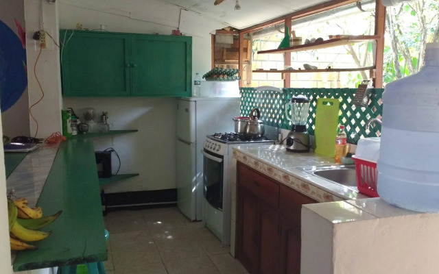 Bambu Backpackers Hostel - Adults Only
