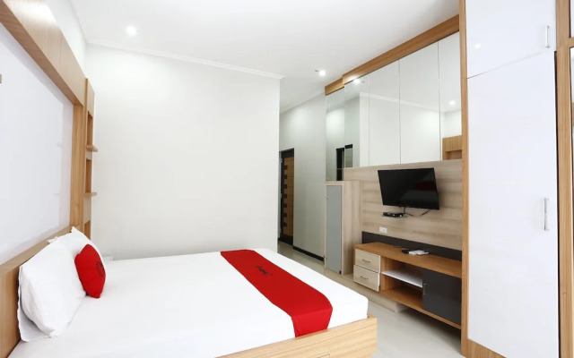 RedDoorz @ Merapi View