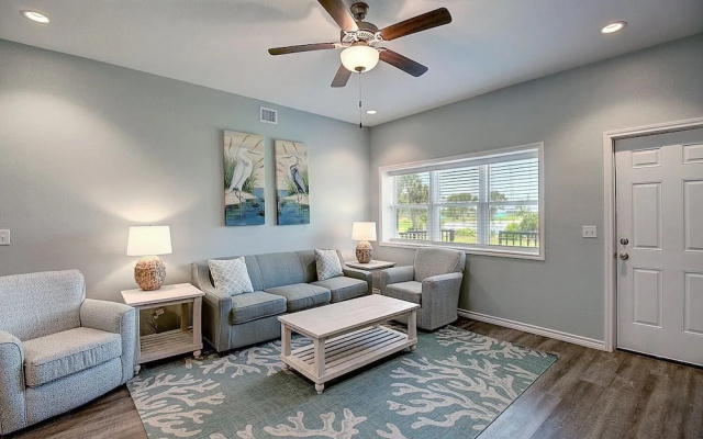 Island 43 3 Bedroom Condo