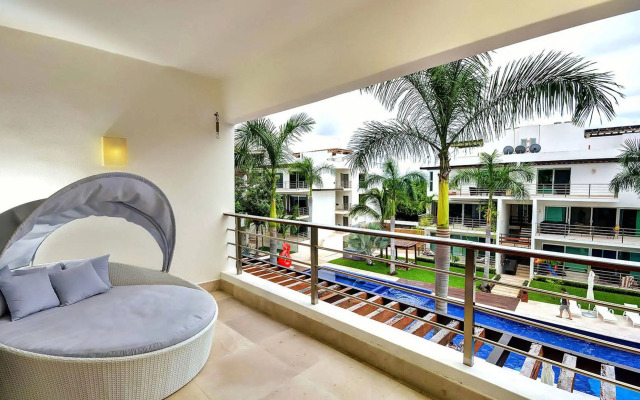 Luxurious & Central Condo In Playa Steps From The Beach