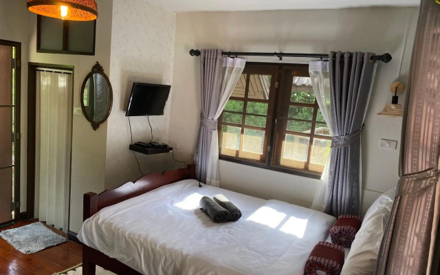 Chomklong Experience