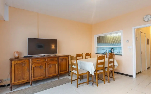 Cosy Apartment With Sunny Terrace