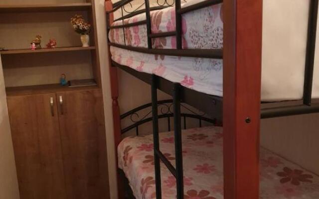 Lia's apartment in Orbi