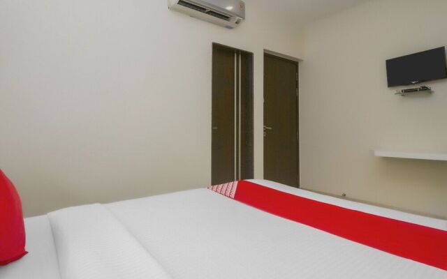 OYO 22086 Hotel Park View