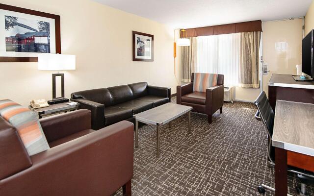 New Hope Inn & Suites