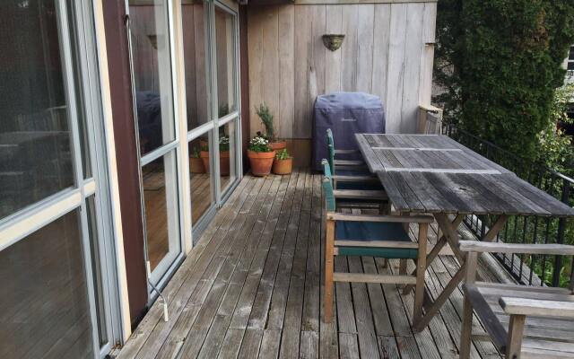 Lakeview Holiday Home