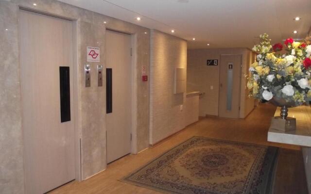 Augustus Plaza Hotel