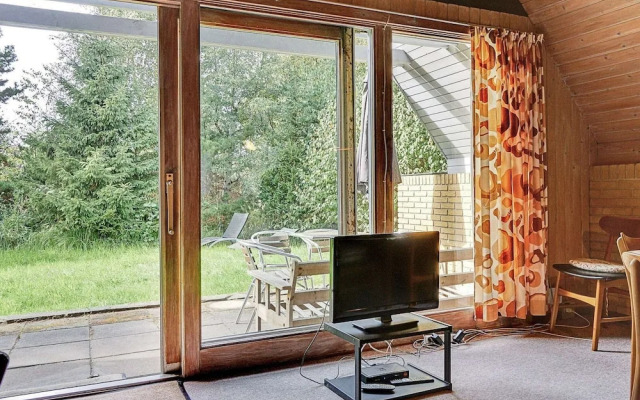 Spacious Holiday Home in Aakirkeby near Sea