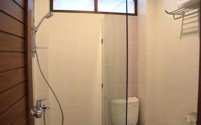 CLV Hotel & Villa