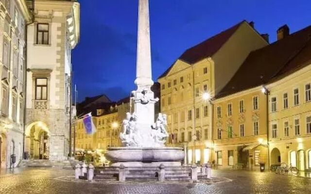 Zlata Ladjica Boutique Hotel