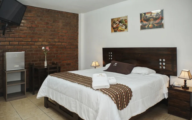 Bris Hotel