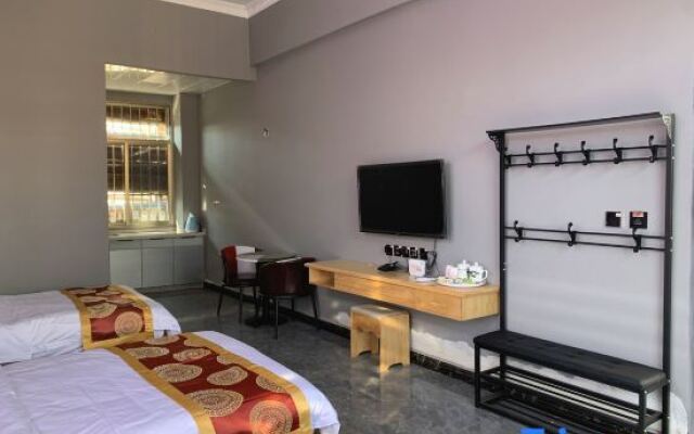 Ruili Zhuyunxuan Apartment