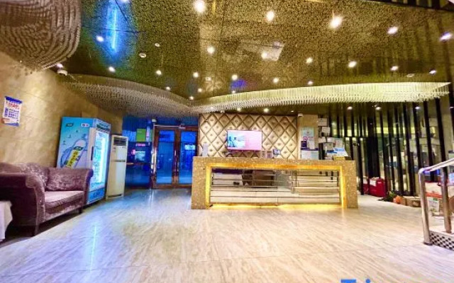 Burton Hotel (Shanghai Songjiang Jiuting Subway Station Branch)