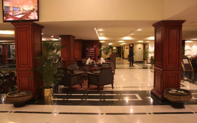 Goroomgo Crown Bhopal