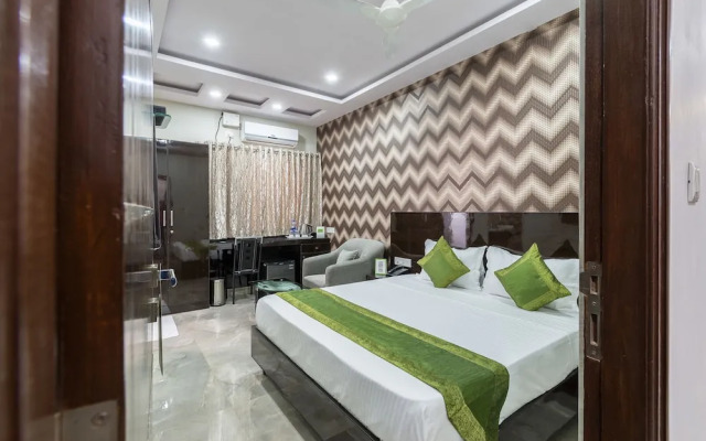 Greenwood Premier Suites