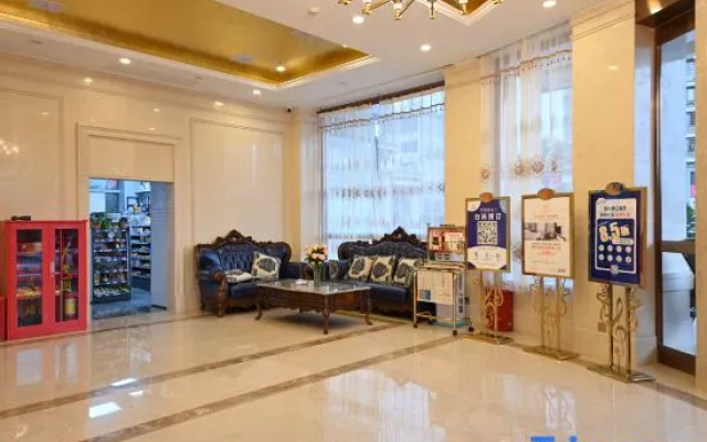 Vienna Hotel (Zhangzhou Xingguo General Park Branch)