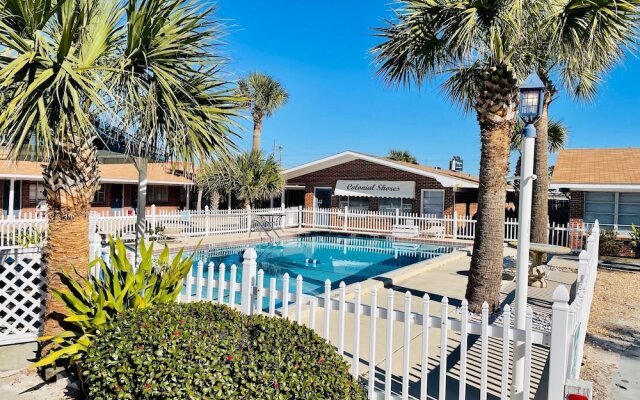 Colonial Shores