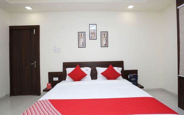 OYO 24707 Comfort Inn by OYO Rooms