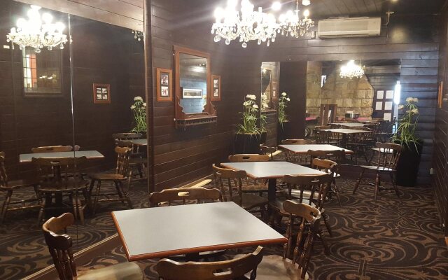 Wisemans Inn Hotel