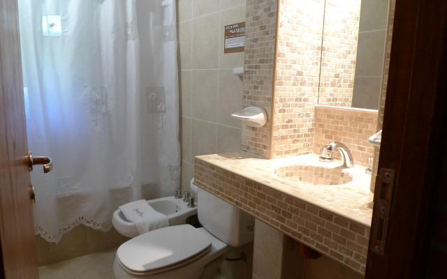 Rey del Bosque Apart Hotel