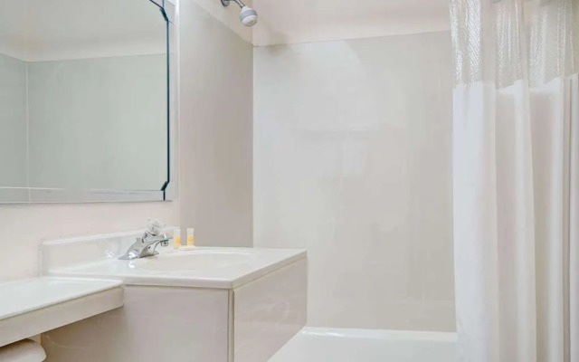 Days Inn St. Paul-Minneapolis-Midway