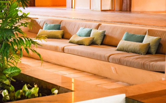 Reef Yucatan Hotel and Convention Center All Inclusive