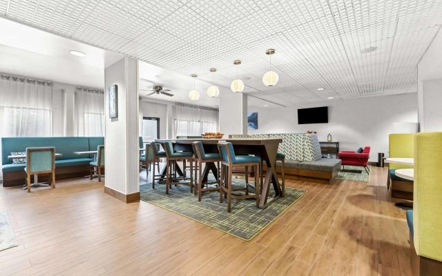 Hampton Inn Florence Midtown near University of North Alabama